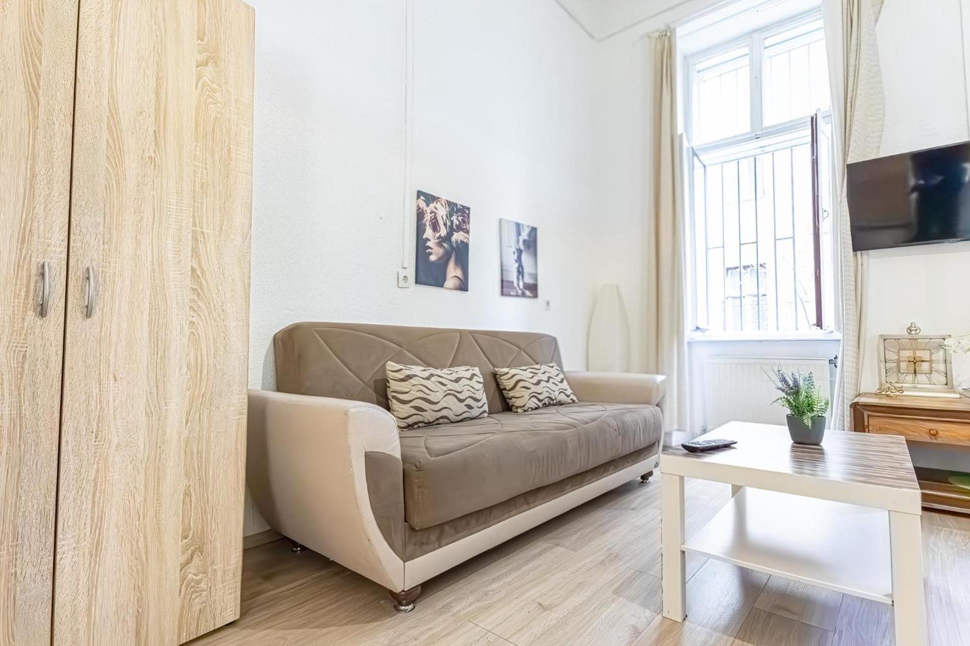 Apartament Chic Apartment- Suitable For Longstays Near Matzleinsforferplatz Wiedeń