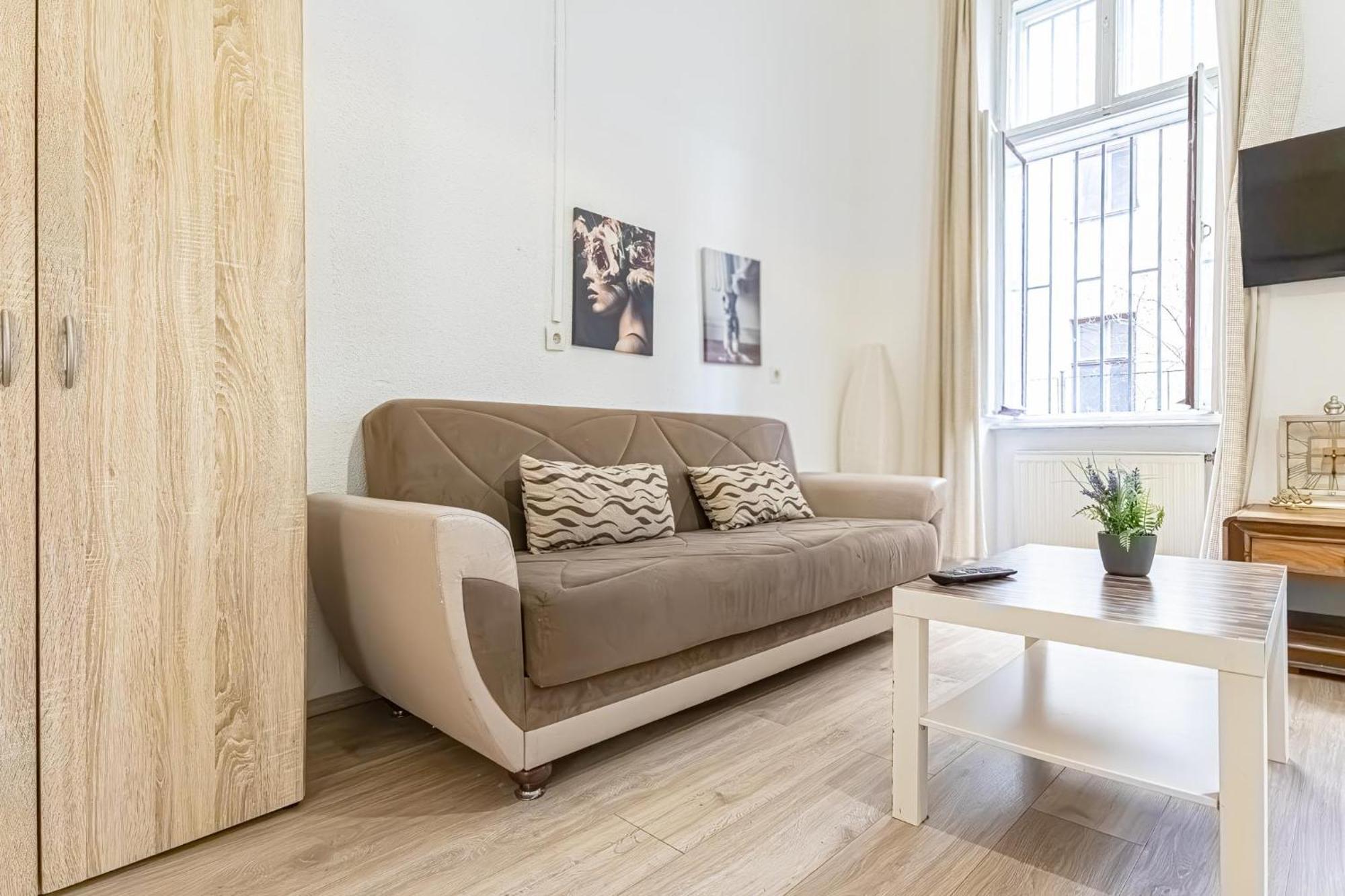 Chic Apartment- Suitable For Longstays Near Matzleinsforferplatz Apartament