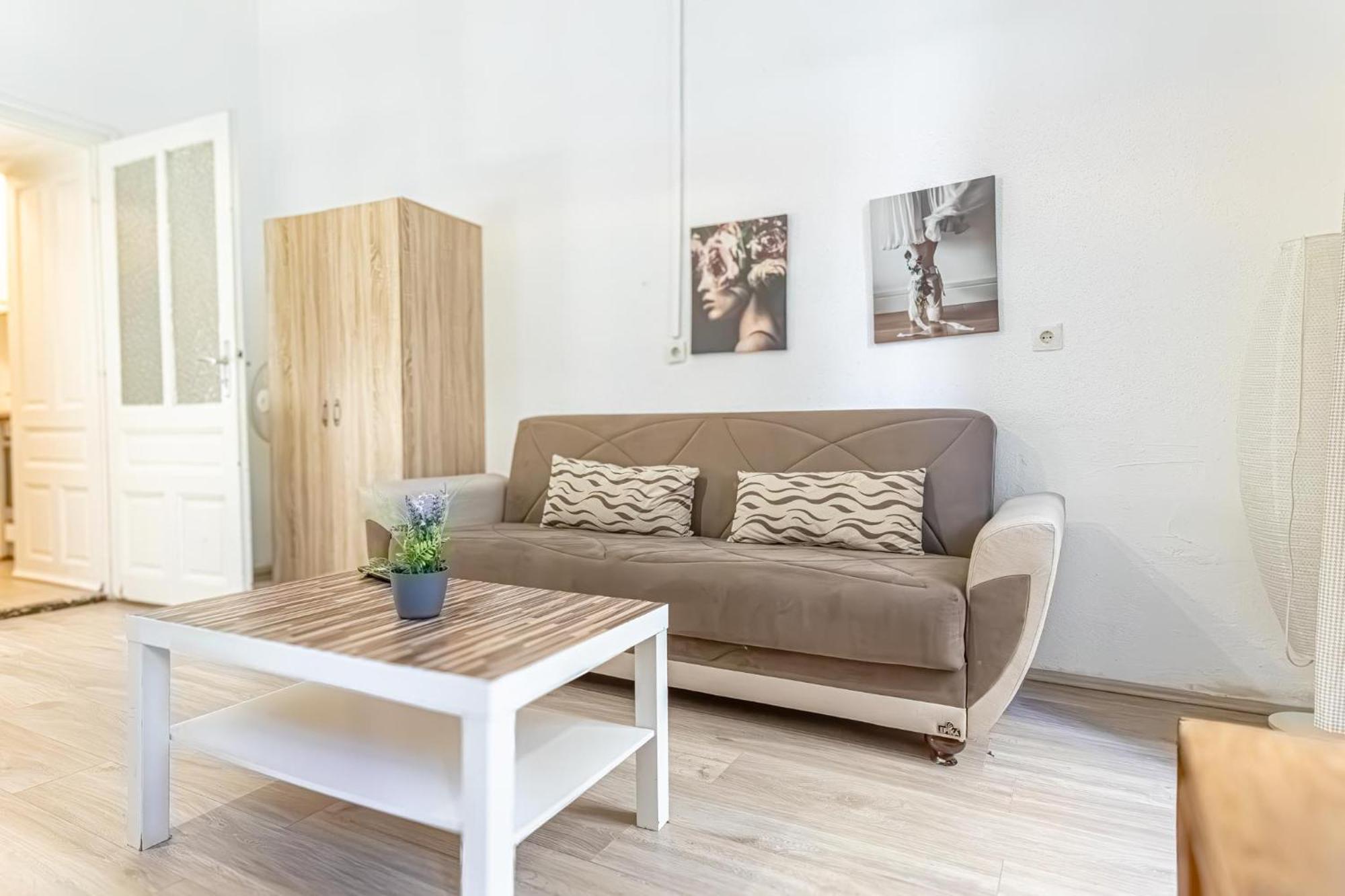 Chic Apartment- Suitable For Longstays Near Matzleinsforferplatz Apartament Wiedeń